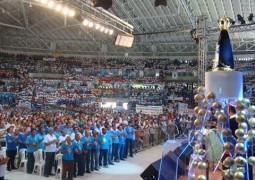 6ª Romaria Nacional do Terço dos Homens acontece em Aparecida do Norte e Sangotardenses marcam presença