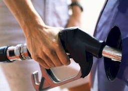 Oposição tenta suspender aumento de tributos sobre combustíveis e preço da gasolina pode cair