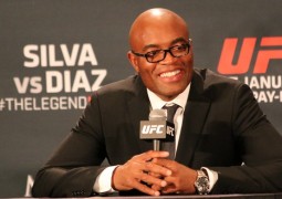 Anderson Silva dedica vitória a “povo brasileiro” e encara o outro lado da moeda