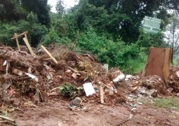 Area de recuperação ambiental próxima a Nascente em Matutina vira depósito de lixo e entulhos