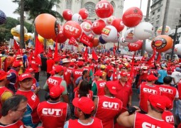 Governo é derrotado e Câmara aprova urgência em projeto sobre terceirizações