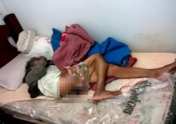 Idosa é encontrada em condições desumanas após ser abandonada por filho