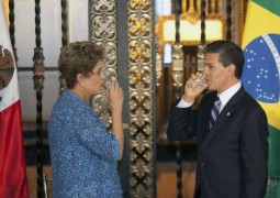 Brinde de tequila e cachaça selam acordo entre presidentes do Brasil e México