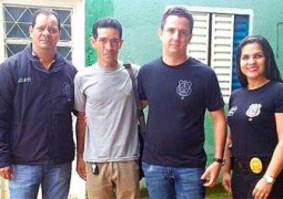 Após se comoverem com história, policiais pagam fiança e ajudam homem que roubou para alimentar o filho