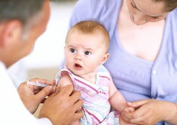 Bebês: 8 alertas importantes sobre as vacinas