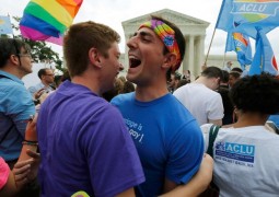 Estados Unidos aprova  casamento gay em todo o país
