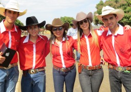 Cavalgada da XXI Agroindústria reúne cavaleiros de todas as regiões em Matutina