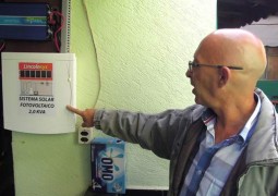 Homem de Patos de Minas cria sistema que reduz a conta de energia elétrica em 90%