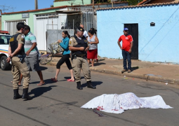Adolescente de 17 anos é assassinado na porta de casa enquanto soltava “pipa” em Patos de Minas