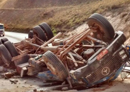 Motorista de caminhão morre em grave acidente próximo a cidade de Serra do Salitre