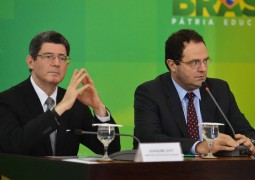 Governo anuncia volta da CPMF e Ministro diz que brasileiros pagarão mais impostos até o final de 2015