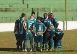 Em jogo de pouca torcida Sparta e Seleção Pinheirense empatam e Verdão continua na luta do Bicampeonato