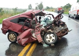 Motorista morre em grave acidente na BR-262 e PRF encontra quase 15 quilos de cocaína na lataria do veículo batido