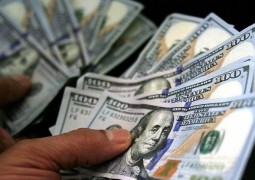 Dólar fecha abaixo de R$ 3,80 e aumenta expetativa no mercado internacional