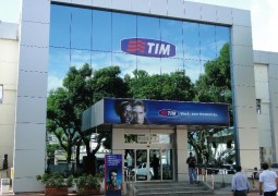 TIM para de cobrar taxas entre operadoras em ligações