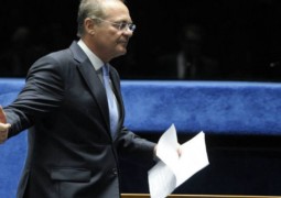 Reviravolta: Presidente do Senado, Renan Calheiros mantém processo de impeachment contra Dilma Rousseff