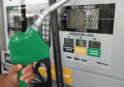 Mudança no ICMS reduz preço dos combustíveis a partir de quinta-feira