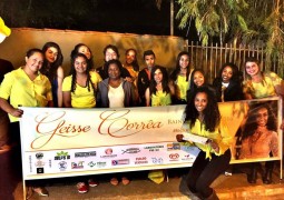 Candidata a Rainha da Fenacen 2016 Geisse Correa realiza blitz em São Gotardo e convoca sua torcida