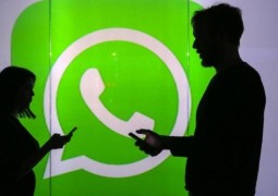 STF derruba decisão judicial e libera volta do WhatsApp