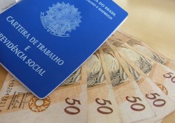 Salário mínimo em julho no Brasil deveria ser de R$ 3.992,75, segundo Dieese