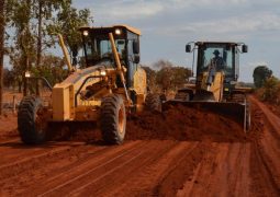 Máquinas já preparam a estrada que liga Campo Alegre à BR 354 que será asfaltada