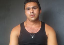 Jovem de 27 anos procura pai que segundo informações estaria em São Gotardo