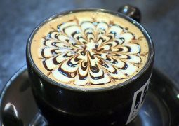 Matemáticos tentam desvendar segredo da ‘xícara de café perfeita’