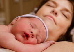 15 cuidados que fazem a cesárea ser mais respeitosa para mãe e filho