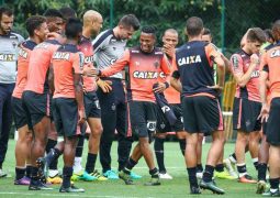 No embalo do ‘eu acredito’, Atlético visita o Grêmio em busca de reviravolta pelo título