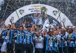 Atlético empata no fim, mas vê Grêmio festejar penta da Copa do Brasil