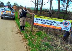 Polícia Militar Rodoviária instala faixas informativas na BR-354 entre os municípios de São Gotardo e Rio Paranaíba