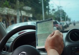 Detran-MG divulga prazo de licenciamento de veículos para 2017