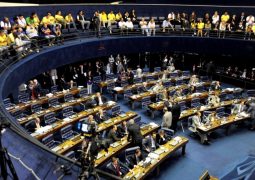 Senado precisa atualizar terceirização aprovada pela Câmara, diz Eunício