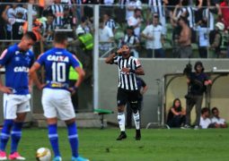 Estratégia funciona, Atlético vence Cruzeiro em jogo quente e é campeão mineiro