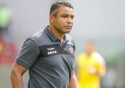 “Frustrante e decepcionante”: Roger analisa mais um resultado ruim do Galo em casa