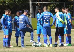 Em busca de sequência e estabilidade, Cruzeiro visita o Atlético-PR pelo Brasileirão