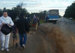 Três jovens de São Gotardo morrem em grave acidente na BR-354 em Rio Paranaíba