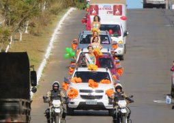 Candidatas a Rainha da FENACEN 2017 realizam carreata beneficente em São Gotardo