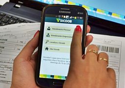 Você sabia? Aplicativo de celular do SICOOB permite a realização de 140 transações