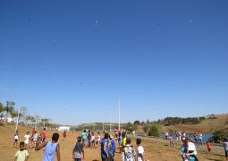 Escola Estadual Coronel Oscar Prados realiza 1º Festival de Pipas em São Gotardo