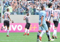 Em jogo de sete gols, Otero brilha e garante virada do Atlético, que ainda sonha com vaga na Libertadores