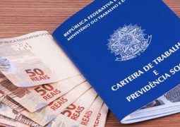Temer assina decreto definindo salário mínimo de 2018 em R$ 954
