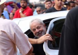 Em decisão unânime, tribunal condena Lula em segunda instância e aumenta pena de 9 para 12 anos