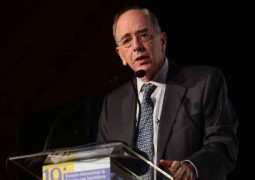 Pedro Parente deixa a presidência da Petrobras