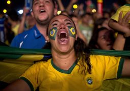 Como recuperar a voz depois de torcer e gritar nos jogos do Brasil