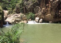 Pai e filho morrem afogados em cachoeira no município de Ibiá