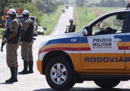 Operação Carnaval: Polícia Militar Rodoviária prende foragido da Justiça na MG-235 em São Gotardo