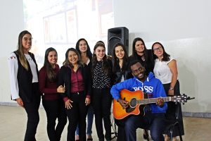 Alunos apresentaram trabalhos sobre o tema debatido (Foto: SG AGORA)