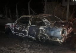 Atualizada: Veículos são incendiados em São Gotardo