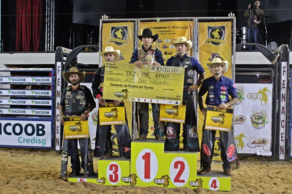 Campeões do Rodeio da FENACEN 2019 (Foto: SG AGORA)